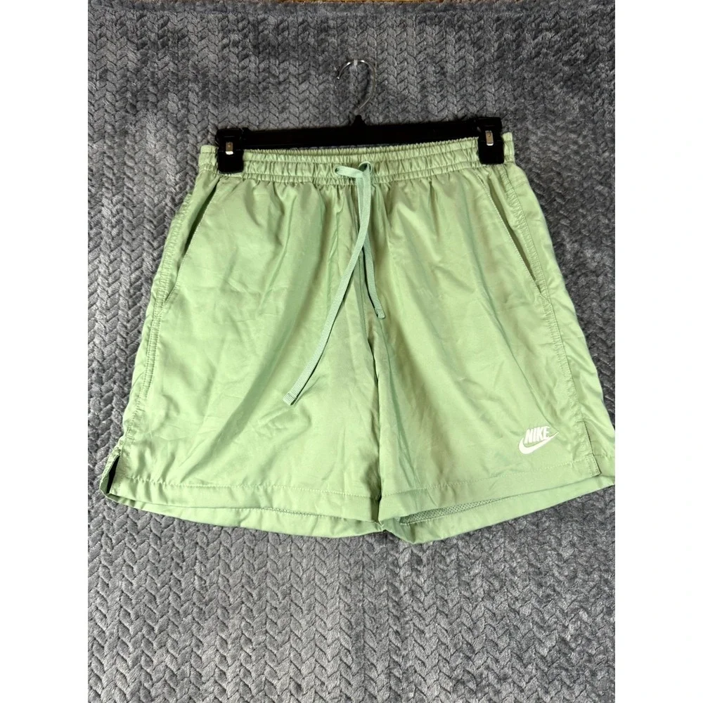 Nike Club Sportswear Flow Shorts Green Woven‎ Lined Sporty & Versatile Relaxed